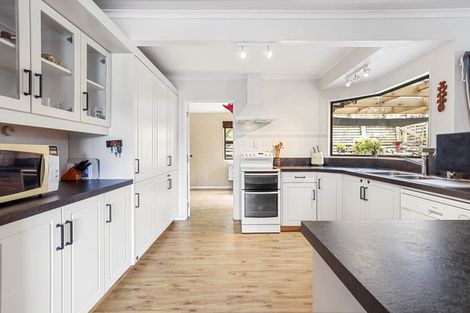 Photo of property in 18 Colquhoun Place, Dinsdale, Hamilton, 3204