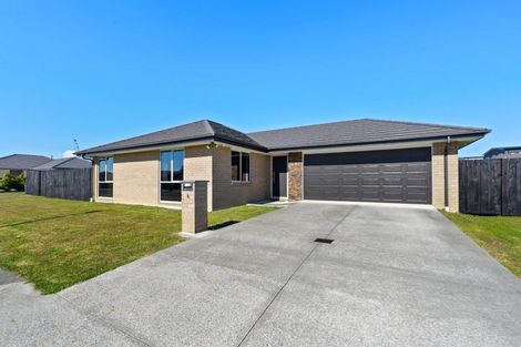 Photo of property in 4 Captain Mitchell Drive, Opaheke, Papakura, 2113