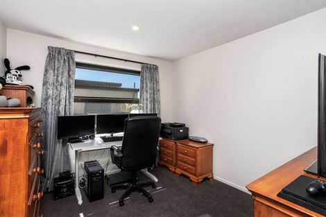Photo of property in 6 Lambies Street, Marshland, Christchurch, 8083