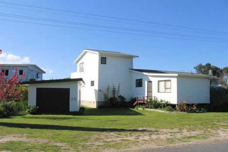 Photo of property in 35 Riverview Road, Cooks Beach, Whitianga, 3591