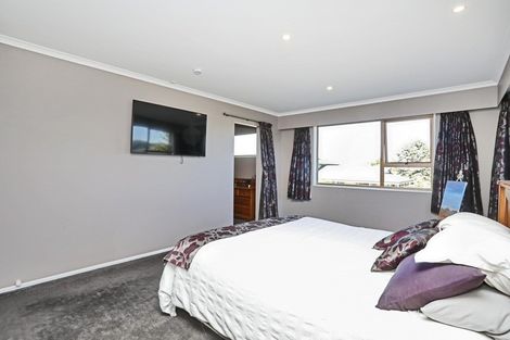 Photo of property in 82 Kildare View, Waikiwi, Invercargill, 9810