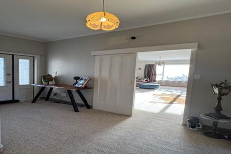 Photo of property in 48 Te Mata Road, Havelock North, 4130