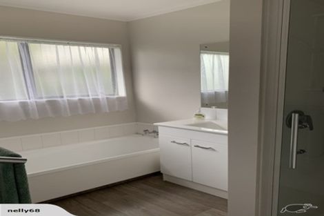 Photo of property in 10 Meynell Court, Glen Eden, Auckland, 0602