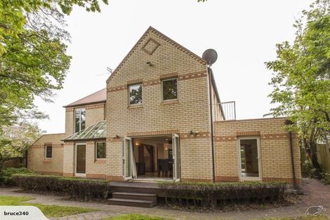 Photo of property in 32 Wai-iti Terrace, Burnside, Christchurch, 8052