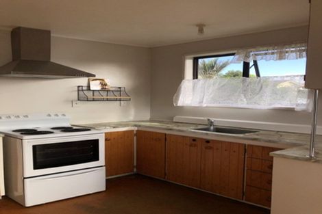 Photo of property in 1/64 Sunvue Road, Glen Eden, Auckland, 0602