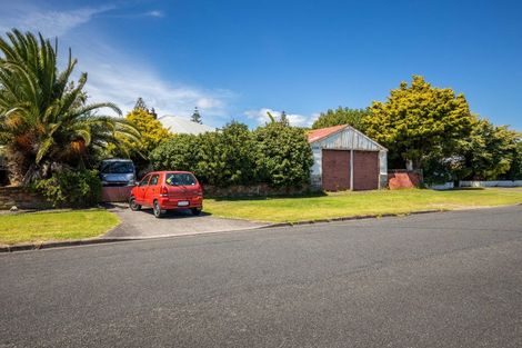 Photo of property in 82 Domett Street, Waitara, 4320