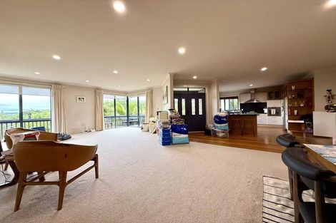 Photo of property in 3 Terry Smyth Drive, Kumeu, 0892