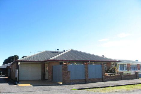 Photo of property in 1/38 Milton Road, Greymouth, 7805