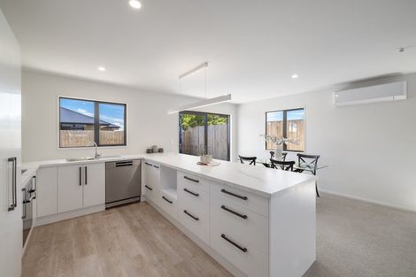 Photo of property in 12 Kura Lane, Aranui, Christchurch, 8061