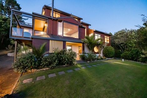 Photo of property in 118 Memorial Drive, Parahaki, Whangarei, 0112