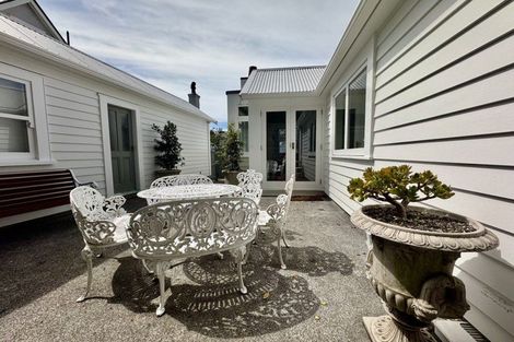 Photo of property in 240 Tinakori Road, Thorndon, Wellington, 6011