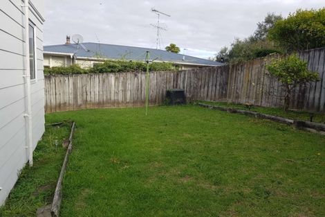 Photo of property in 1/22 Becroft Drive, Forrest Hill, Auckland, 0620