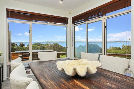 Photo of property in 51 Harbour View Road, Te Atatu Peninsula, Auckland, 0610