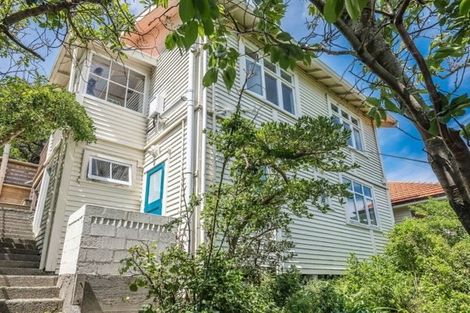 Photo of property in 175 Houghton Bay Road, Houghton Bay, Wellington, 6023