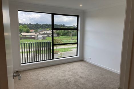 Photo of property in 19b O'meara Street, Swanson, Auckland, 0614
