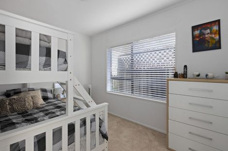 Photo of property in 2/12 Fitzwilliam Drive, Torbay, Auckland, 0630