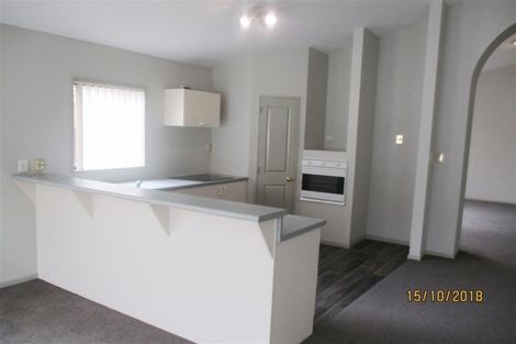 Photo of property in 28 Broadhaven Avenue, Parklands, Christchurch, 8083