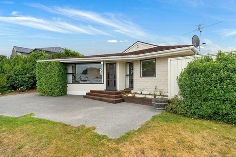 Photo of property in 1/7 Ringwood Place Avonhead Christchurch City