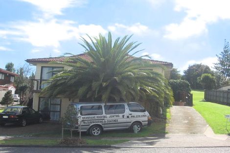 Photo of property in 2/173 Bradbury Road, Highland Park, Auckland, 2010