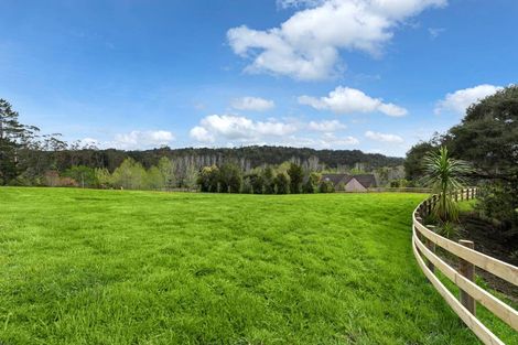 Photo of property in 41 Robinson Road, Coatesville, 0793