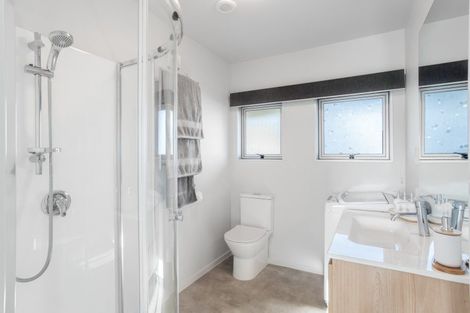 Photo of property in 4k Rutland Street, Picton, 7220
