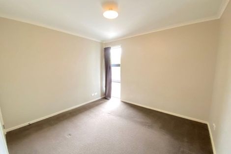 Photo of property in 16 Waiarohia Place, Hobsonville, Auckland, 0616