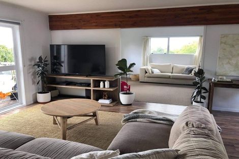 Photo of property in 18 Wilks Road West, Dairy Flat, Albany, 0794