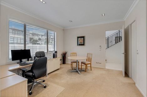 Photo of property in 39 Armstrong Farm Drive, East Tamaki Heights, Auckland, 2016