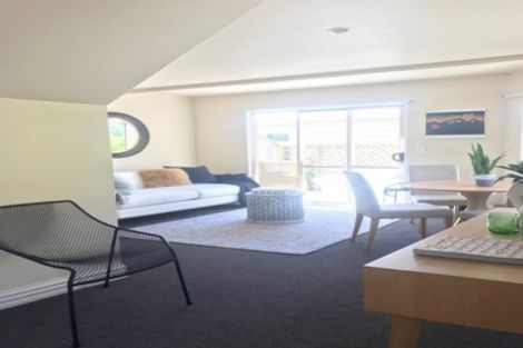 Photo of property in 3/13 Henderson Street, Karori, Wellington, 6012