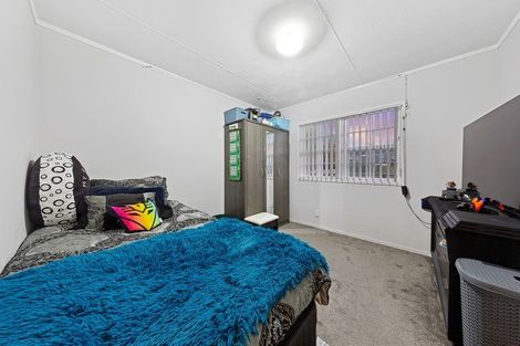 Photo of property in 1 Trounson Avenue, Clendon Park, Auckland, 2103