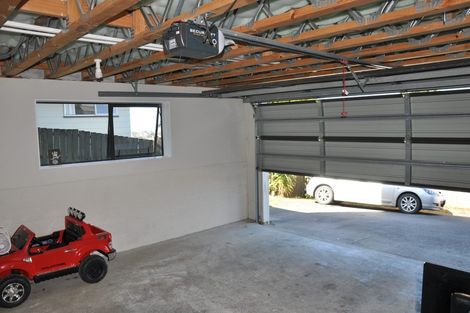 Photo of property in 52a Keegan Drive, Massey, Auckland, 0614