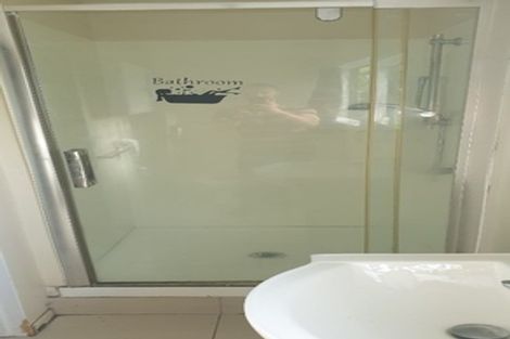 Photo of property in 70 Chichester Drive, Rosehill, Papakura, 2113