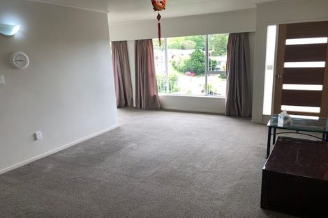 Photo of property in 1/7 Downing Street, Glenfield, Auckland, 0629