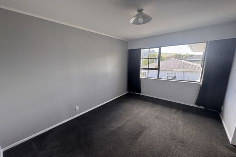 Photo of property in 25 Ngatitoa Street, Tawa, Wellington, 5028