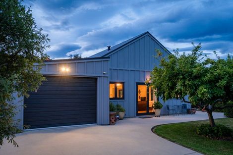 Photo of property in 2 Snowberry Street, Albert Town, Wanaka, 9305