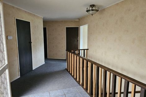 Photo of property in 60 Leeward Drive, Whitby, Porirua, 5024