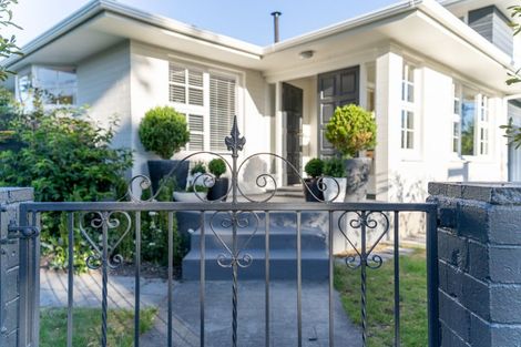 Photo of property in 42 Wairarapa Terrace, Merivale, Christchurch, 8014