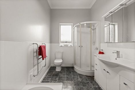 Photo of property in 46 Vigor Brown Street, Napier South, Napier, 4110