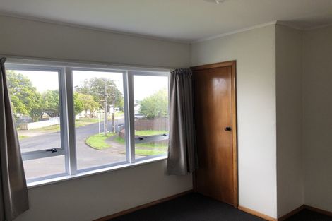 Photo of property in 34 Cook Street, Marfell, New Plymouth, 4310
