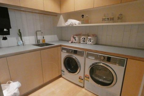 Photo of property in 25 Salamanca Road, Kelburn, Wellington, 6012