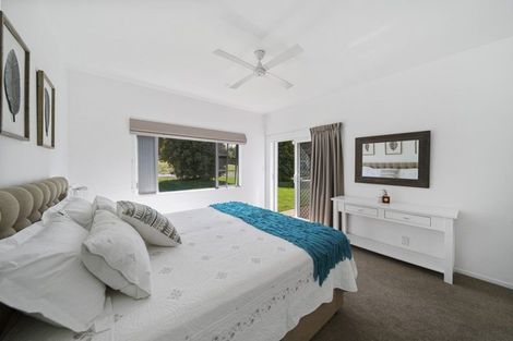 Photo of property in 12 Ranfurly Road, Alfriston, Auckland, 2105