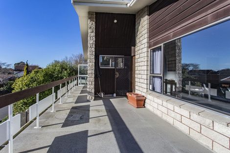 Photo of property in 2/26 Camberwell Place, Avonhead, Christchurch, 8042