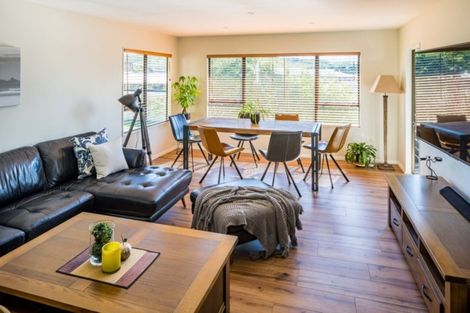 Photo of property in 8/24 Acheron Road, Paremata, Porirua, 5026