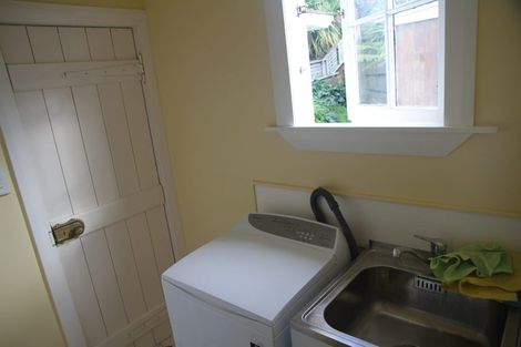 Photo of property in 6 Waikato Street, Island Bay, Wellington, 6023