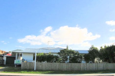 Photo of property in 1326b Papamoa Beach Road, Papamoa Beach, Papamoa, 3118