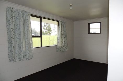 Photo of property in 38-40 Stanley Avenue, Palmerston North, 4414