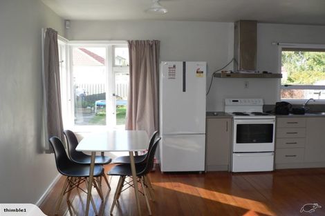 Photo of property in 8 Kinnaird Place, Hillmorton, Christchurch, 8025
