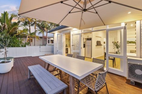 Photo of property in 55 Premier Avenue, Point Chevalier, Auckland, 1022