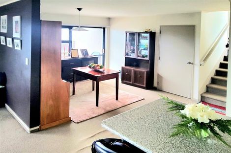 Photo of property in 2/81 Eugenia Rise, Totara Heights, Auckland, 2105