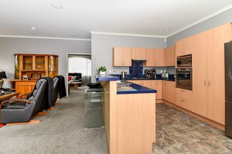 Photo of property in 38 Fendalton Drive, Rototuna, Hamilton, 3210